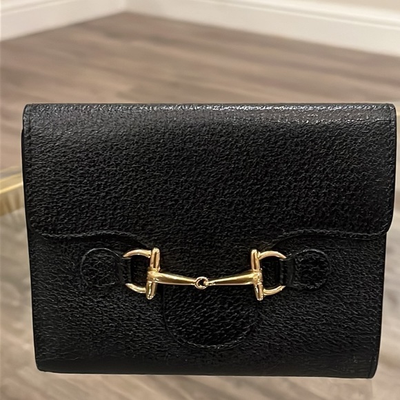 Gucci Black Authentic Crossbody Handbag Wallet - Picture 8 of 17